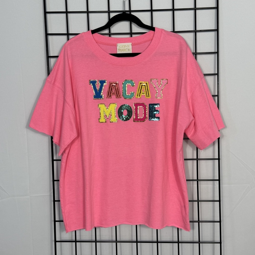 Judith March Vacay Mode T-Shirt Womens M Medium Pink Sequins Patch Letters